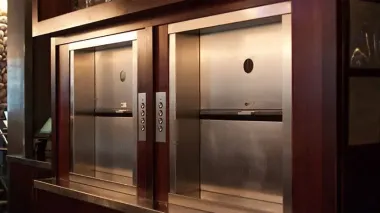 THANG MÁY TẢI THỰC PHẨM